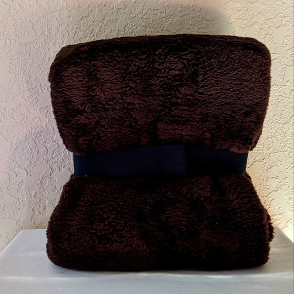 Fluffie Blanket - Brown - Picture 3 of 5